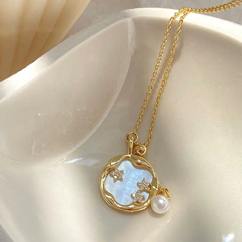 Golden Collar with Moonstone and Pearl