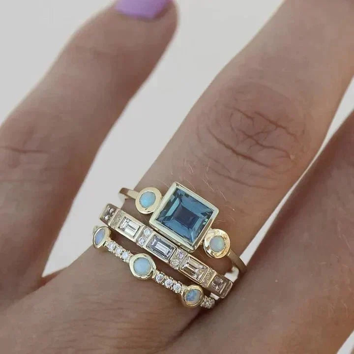Ring with Blue Crystal in Vintage Style